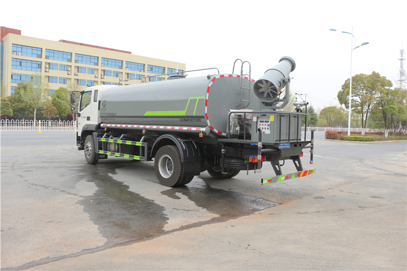 15噸灑水車 15噸灑水車